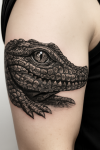 Tatouage Crocodile Œil Perçant Réaliste Tatouage Crocodile Œil Perçant Réaliste