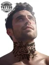 Tatouage temporaire écriture pour cou homme style originalité