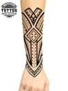 Tatouage ephémère avant bras style néo-zélandais motif maori Tatouage ephémère avant bras style néo-zélandais motif maori