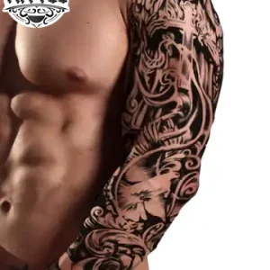 tatouage-bras-croix-ephemere-homme-style-personnalise tatouage-bras-croix-ephemere-homme-style-personnalise