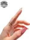 tatouage-doigt-ephemere-battement-coeur-elegant tatouage-doigt-ephemere-battement-coeur-elegant