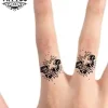 tatouage-doigt-ephemere-croix-style-unique