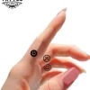 tatouage-ephemere-discret-doigt tatouage-ephemere-discret-doigt