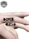 tatouage-ephemere-doigt-roi-reine-style-couronne