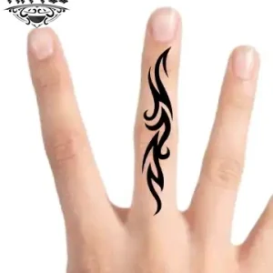 tatouage-ephemere-doigt-tribal-design-intemporel tatouage-ephemere-doigt-tribal-design-intemporel
