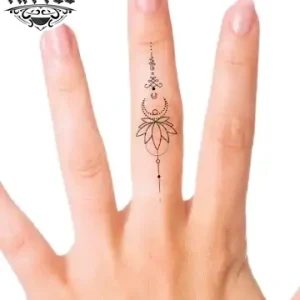 tatouage ephemere unalome doigt decoration temporaire poetique spirituelle tatouage ephemere unalome doigt decoration temporaire poetique spirituelle
