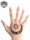tatouage-main-ephemere-lune-mystique tatouage-main-ephemere-lune-mystique