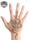 tatouage-main-ephemere-minimaliste-personnalise tatouage-main-ephemere-minimaliste-personnalise