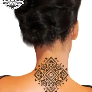 tatouage-ephemere-nuque-geometrique-design-unique tatouage-ephemere-nuque-geometrique-design-unique
