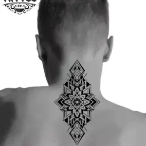 tatouage-ephemere-nuque-motif-mandala-indolore-style tatouage-ephemere-nuque-motif-mandala-indolore-style