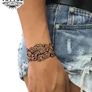 tatouage-poignet-ephemere-femme-zen-motif-apaisant tatouage-poignet-ephemere-femme-zen-motif-apaisant