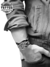 tatouage-poignet-ephemere-homme-3d-realiste-durable-style tatouage-poignet-ephemere-homme-3d-realiste-durable-style