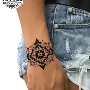 tatouage poignet éphémère mandala femme tatouage poignet éphémère mandala femme
