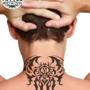tatouage-nuque-ephemere-tribal-motif-tendance tatouage-nuque-ephemere-tribal-motif-tendance