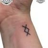 petit-tatouage-temporaire-viking-homme-design-scandinave