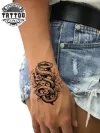 tatouage-ephemere-serpent-poignet-elegant-style tatouage-ephemere-serpent-poignet-elegant-style